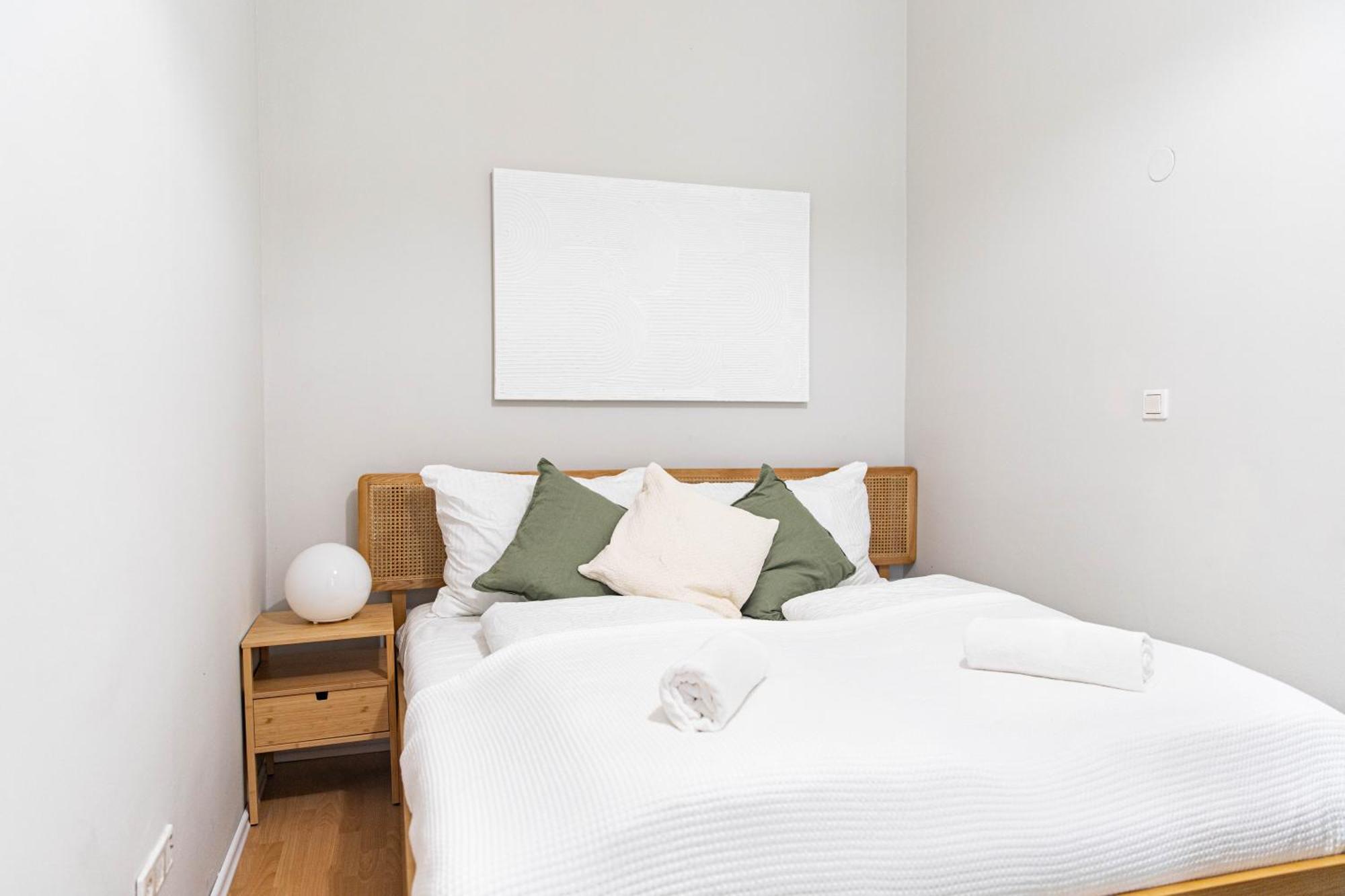 Spacious Apartment, 3 Min To U1 Reumannplatz Vienna Exterior photo